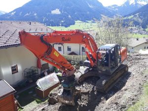 Baggerarbeiten mit Zange